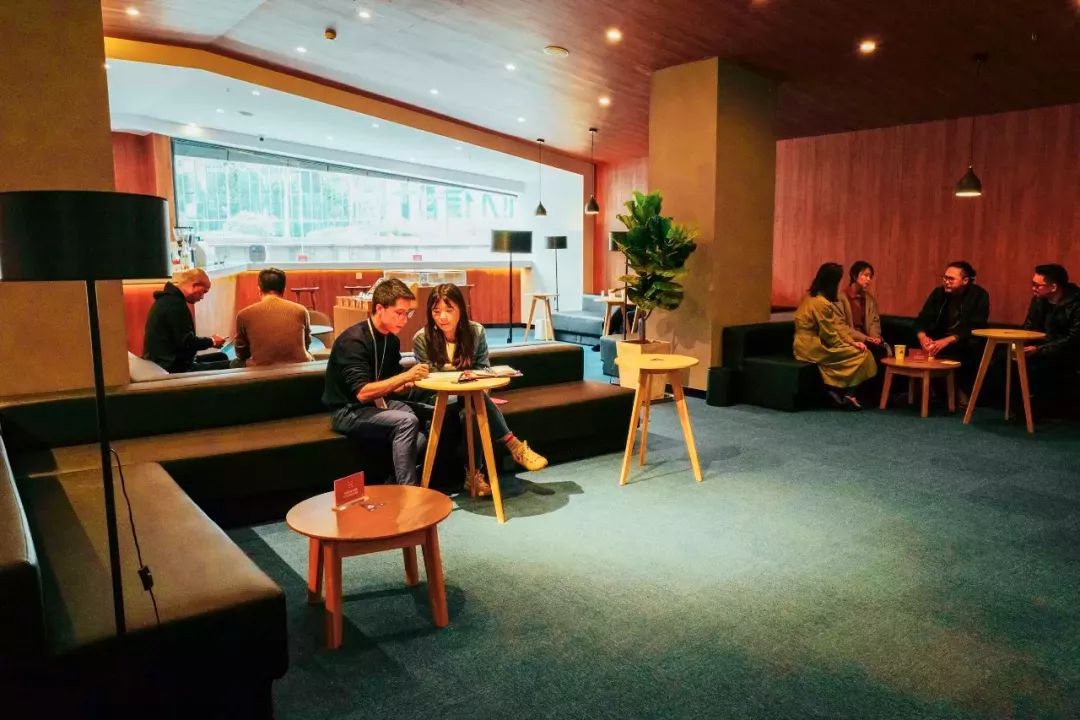 放弃百万年薪隐居深山,放弃30万年薪隐居深山