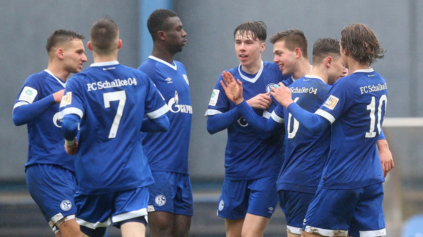 德甲沙尔克04战平勒沃库森,德甲沙尔克04vs勒沃库森前瞻分析