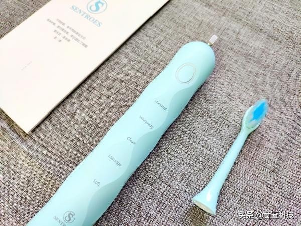 电动牙刷推荐100以内续航持久性强,实测入门必备的一款电动牙刷