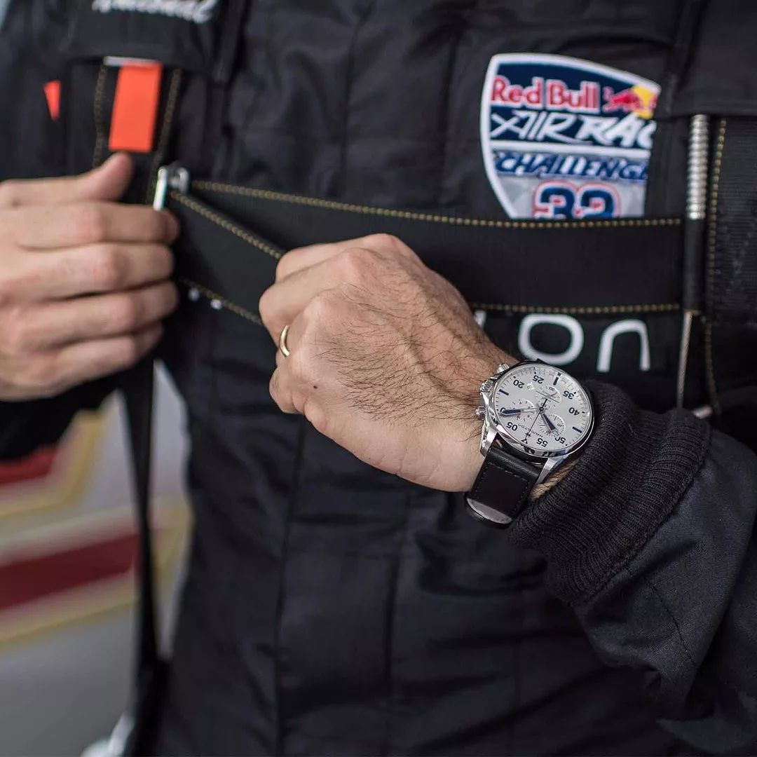 军表一定是便宜货吗,军表是部队发的吗