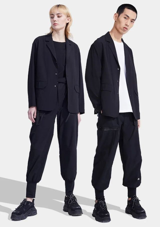 西服也能薄如「纸片」！穿上1s透气、清凉防晒，出街上班能穿三季