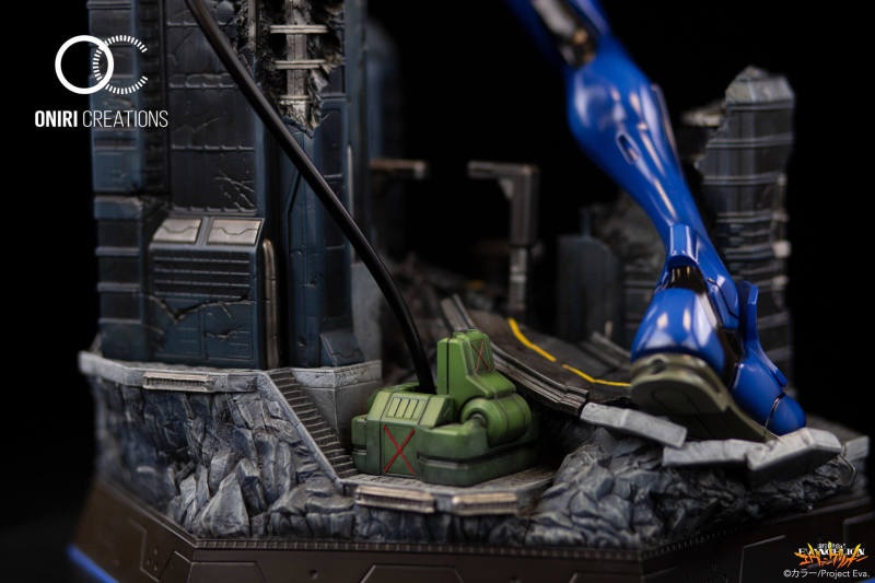 《新世纪福音战士》TV版「零号机改–穿越太空」