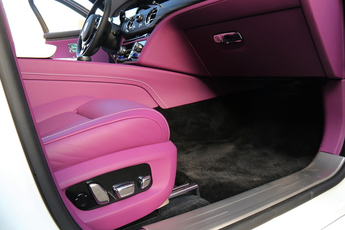 全新一代劳斯莱斯古思特,豪华180评测