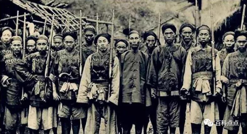 历史上的今天10月16日，武则天登上皇位，第一颗原*弹子**爆炸成功