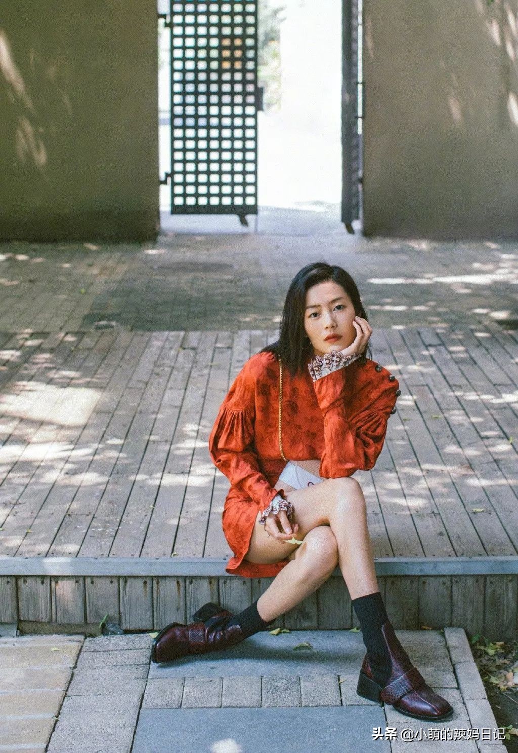 今年流行的露袜穿搭你知道吗,今年流行什么袜子裤脚好看