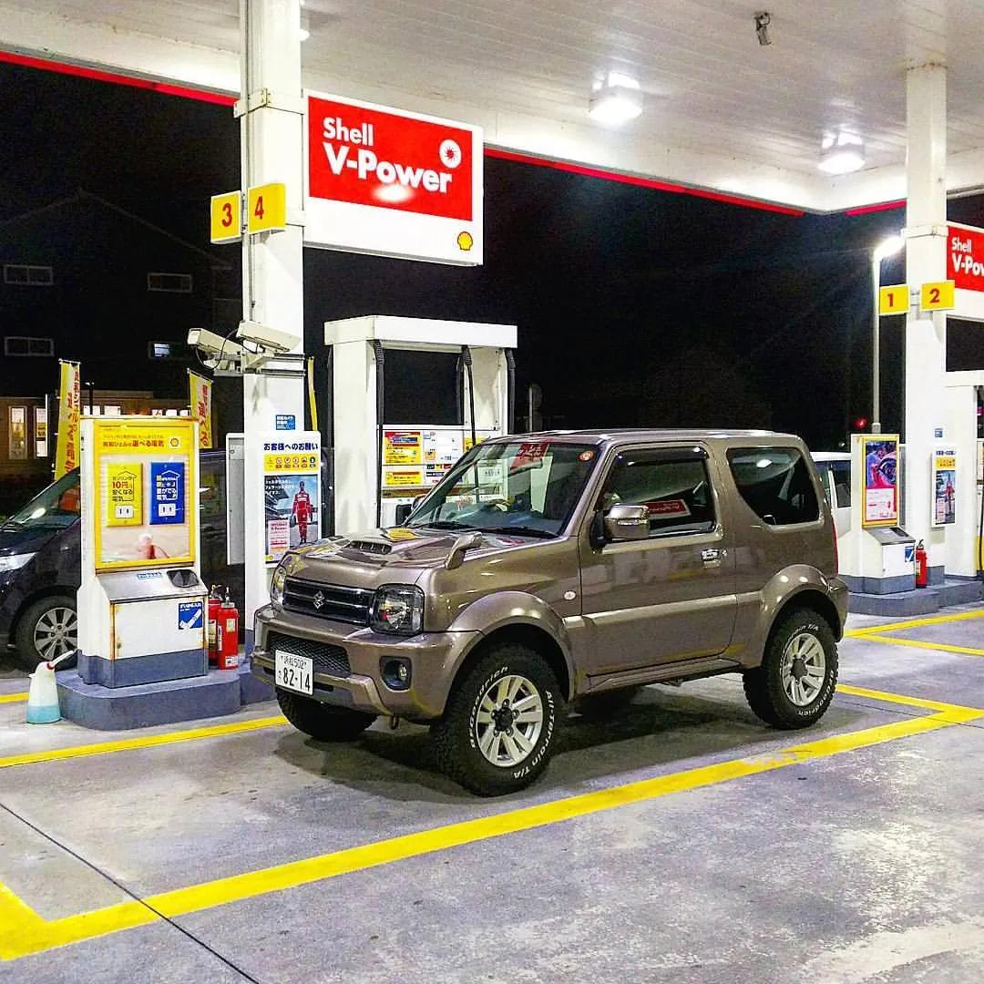 日本玩摩托车人手一辆,日本养一台普通家用车多少钱