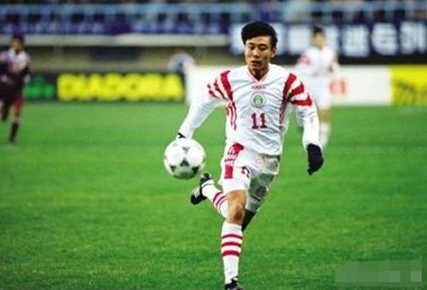 足球浪子高峰和那英,高峰那英足球