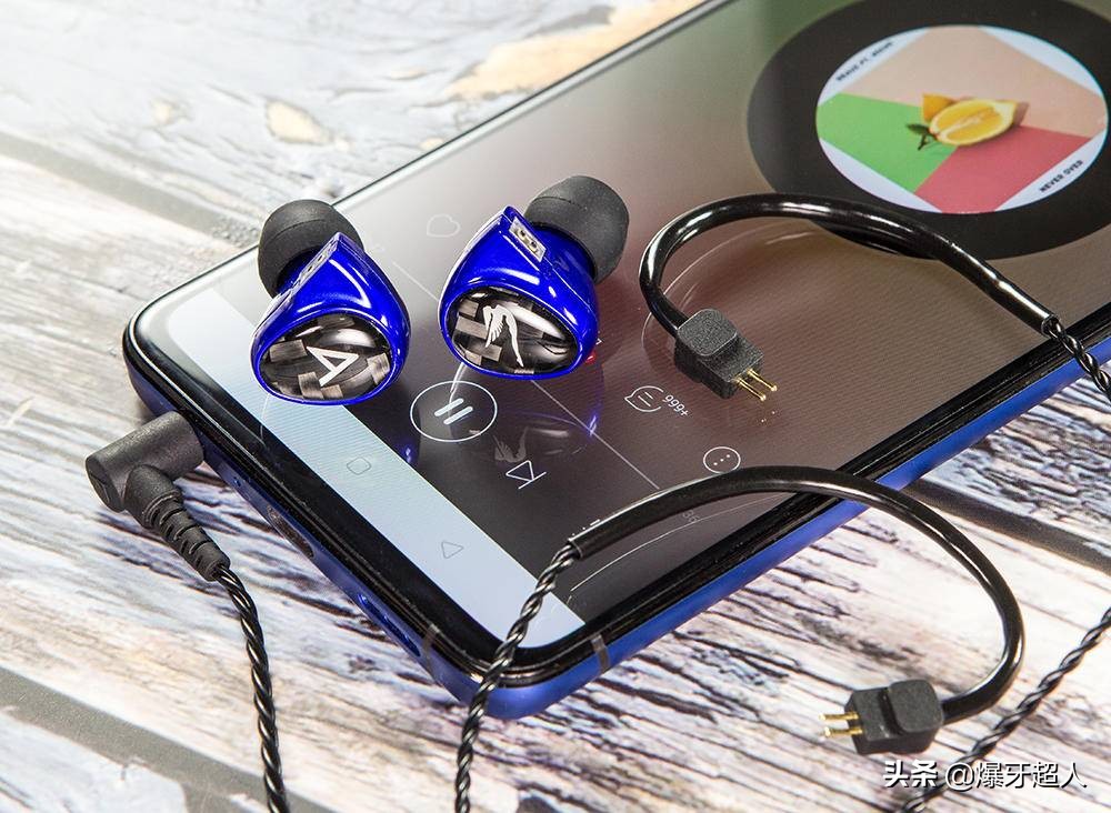 天使之音？艾利和BillieJean：一款让人难忘的耳机