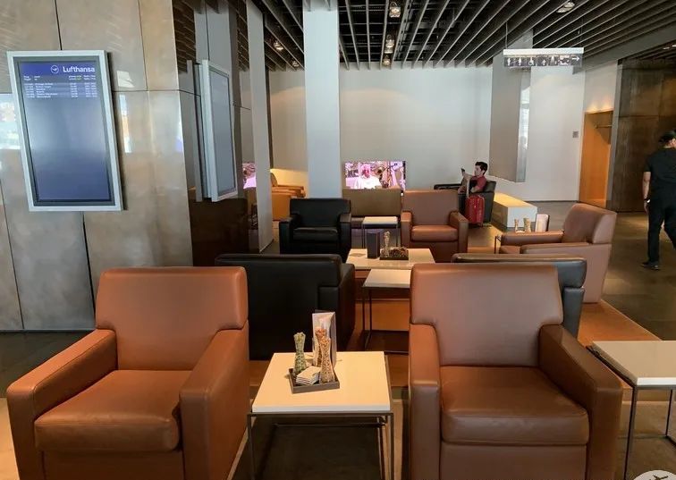 泰国航空787商务舱,疫情之下的海南航空