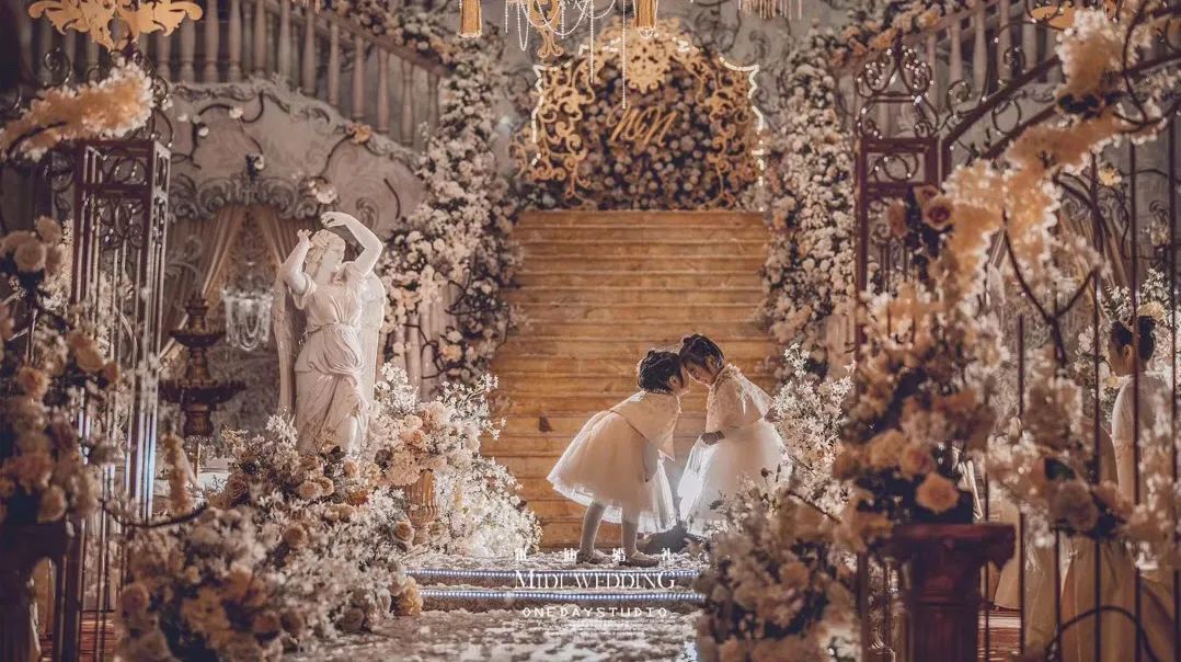 奢华的金色系欧式复古风婚礼,欧式宫廷风简约风婚礼