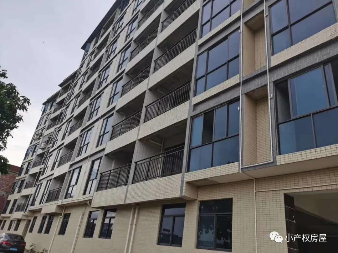 滨江花园小区套房出售158平方,滨江花园6万左右的房子