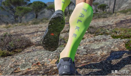 最新研究揭示昂贵的压缩装备一个好处一个坏处:值不值得买?