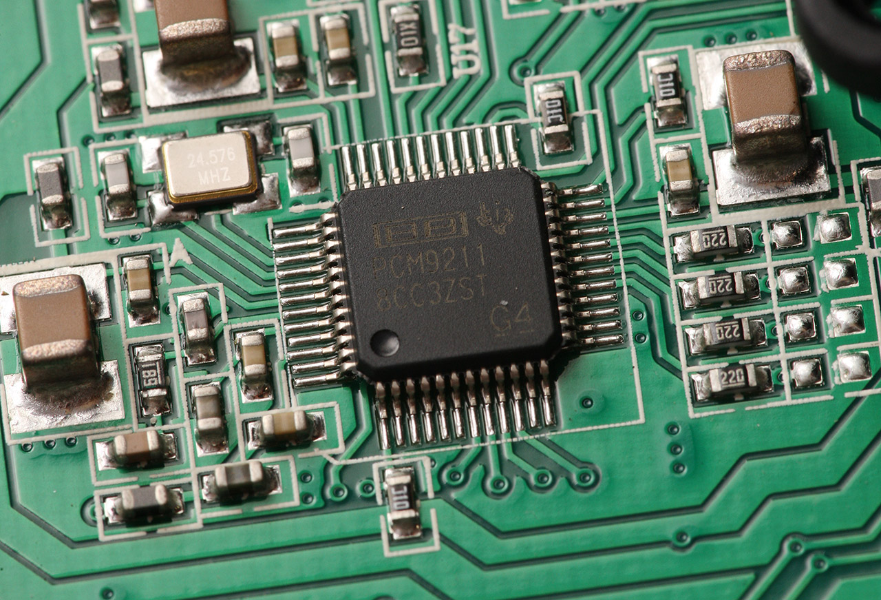 支持wifi投放的音箱,惠威m5a三分频高保真有源音箱