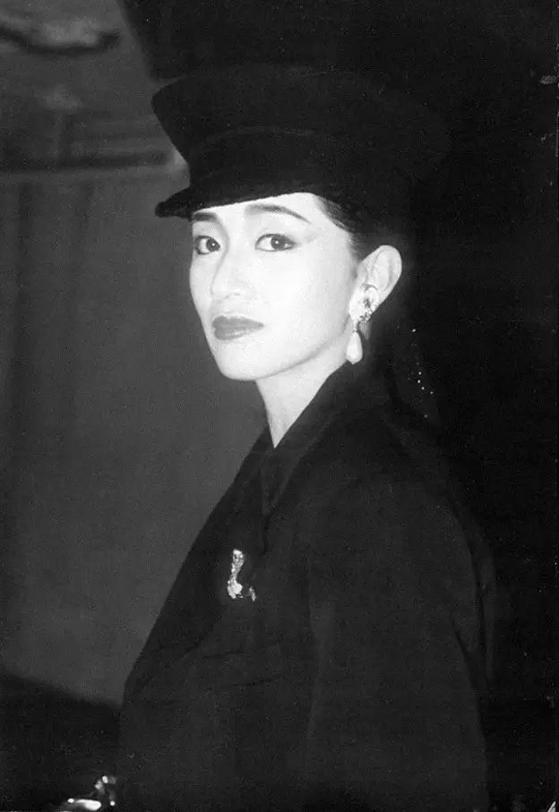 有多热爱梅艳芳,梅艳芳会一生一世去爱你吗