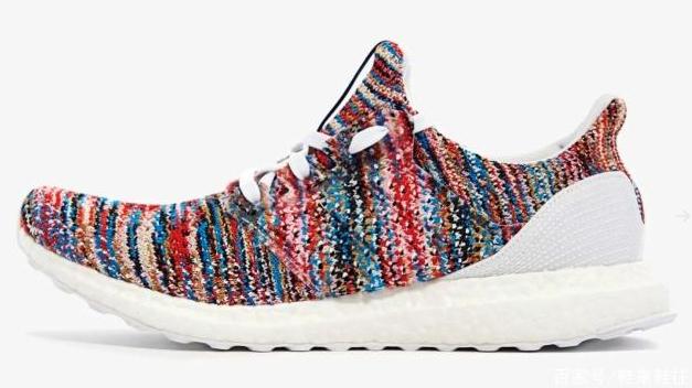 adidas户外鞋联名,adidas漫威联名足球