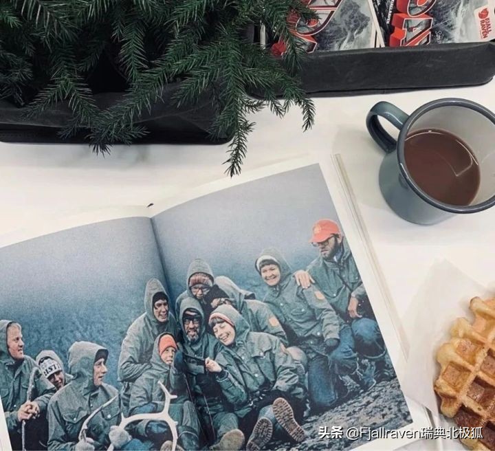 冲锋衣哪个比较适合年轻人穿,哪款冲锋衣比较好穿