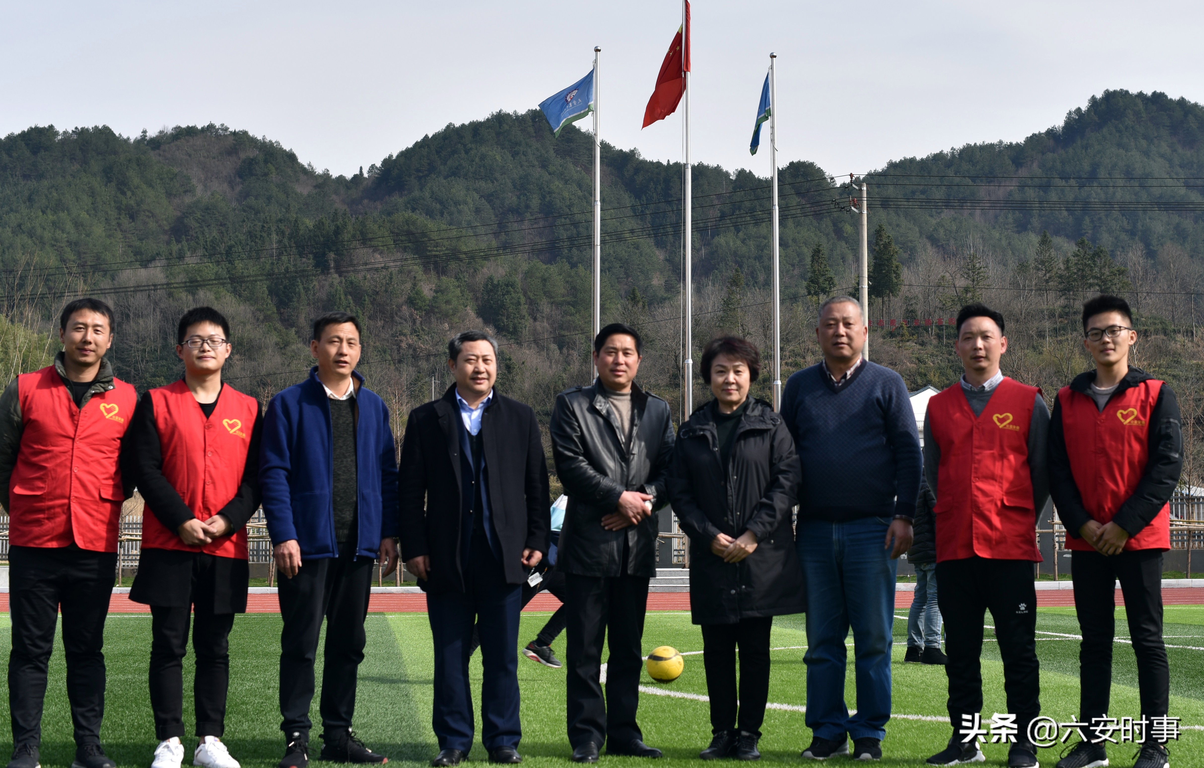 志愿者到嘉禾开展爱心助学活动,志愿者到嘉禾爱心助学活动