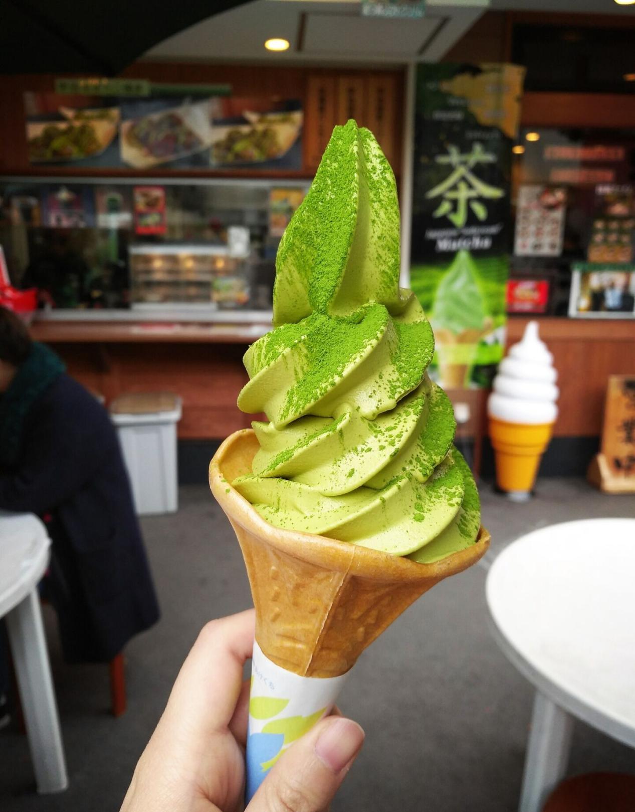 约上闺蜜去日本大阪看奈良小鹿