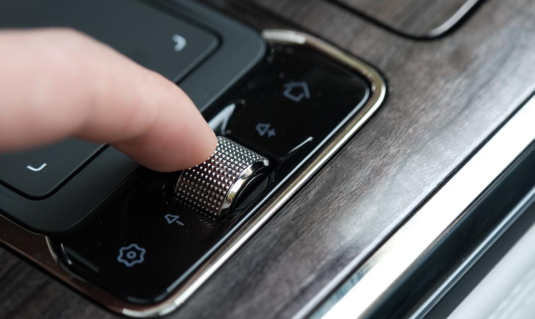 星途揽月六座2.0t试驾视频,星途揽月2023款两驱越野试驾