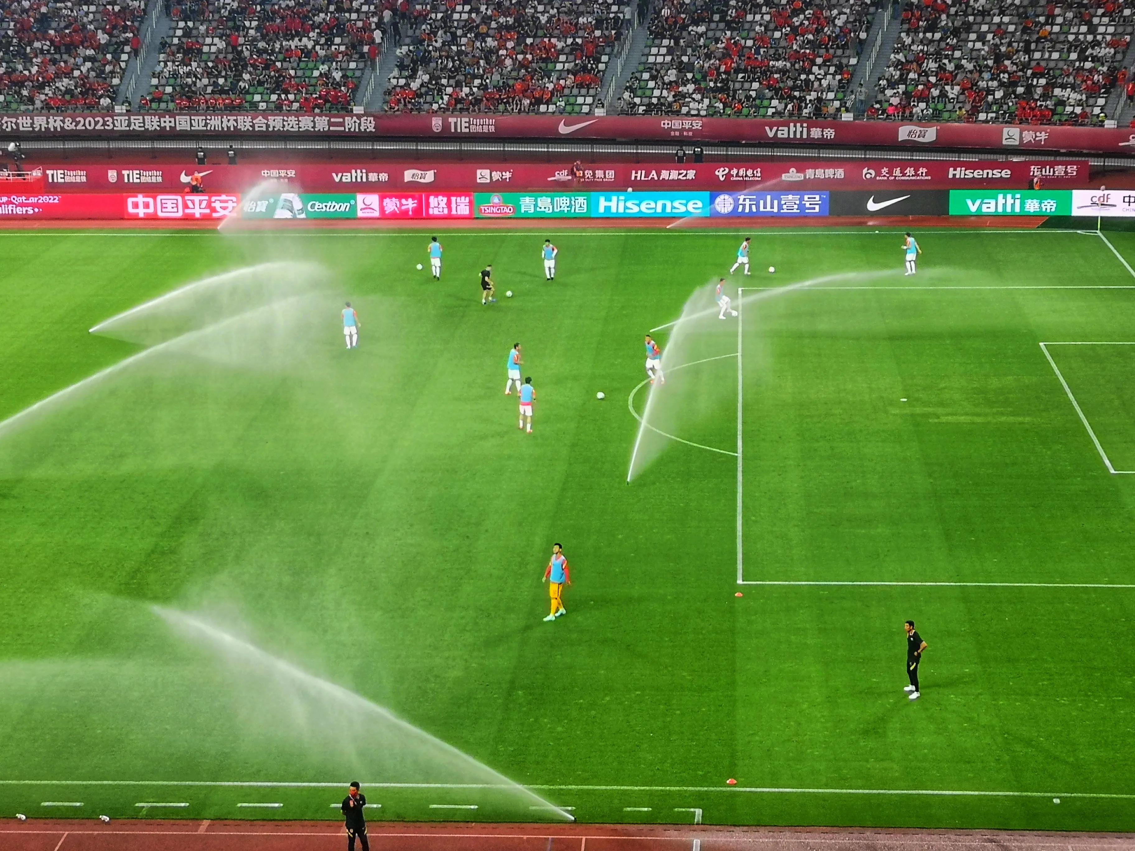 国足后防堪忧,国足令人堪忧的视频