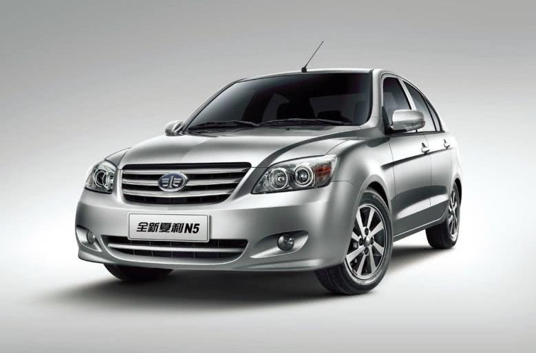 曾经的两厢神车,月销3万辆的国民家轿车