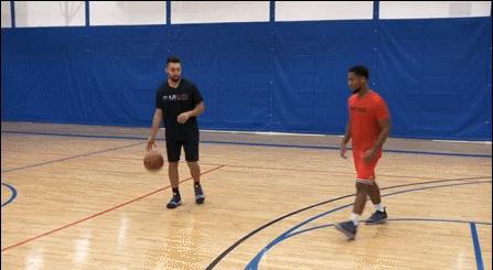 口袋传球和勺子传球,口袋传球现实中能做到吗