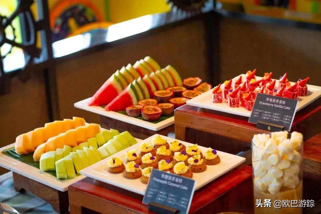 魔都四叶草洲际酒店，享缤纷自助大餐，国庆畅玩快闪啤酒节