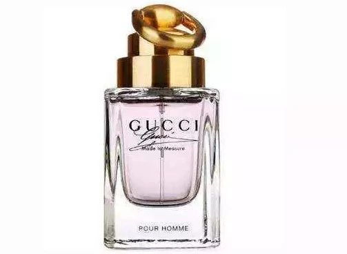 贵的离谱!机场免税店这些商品不比商场便宜?专家建议...