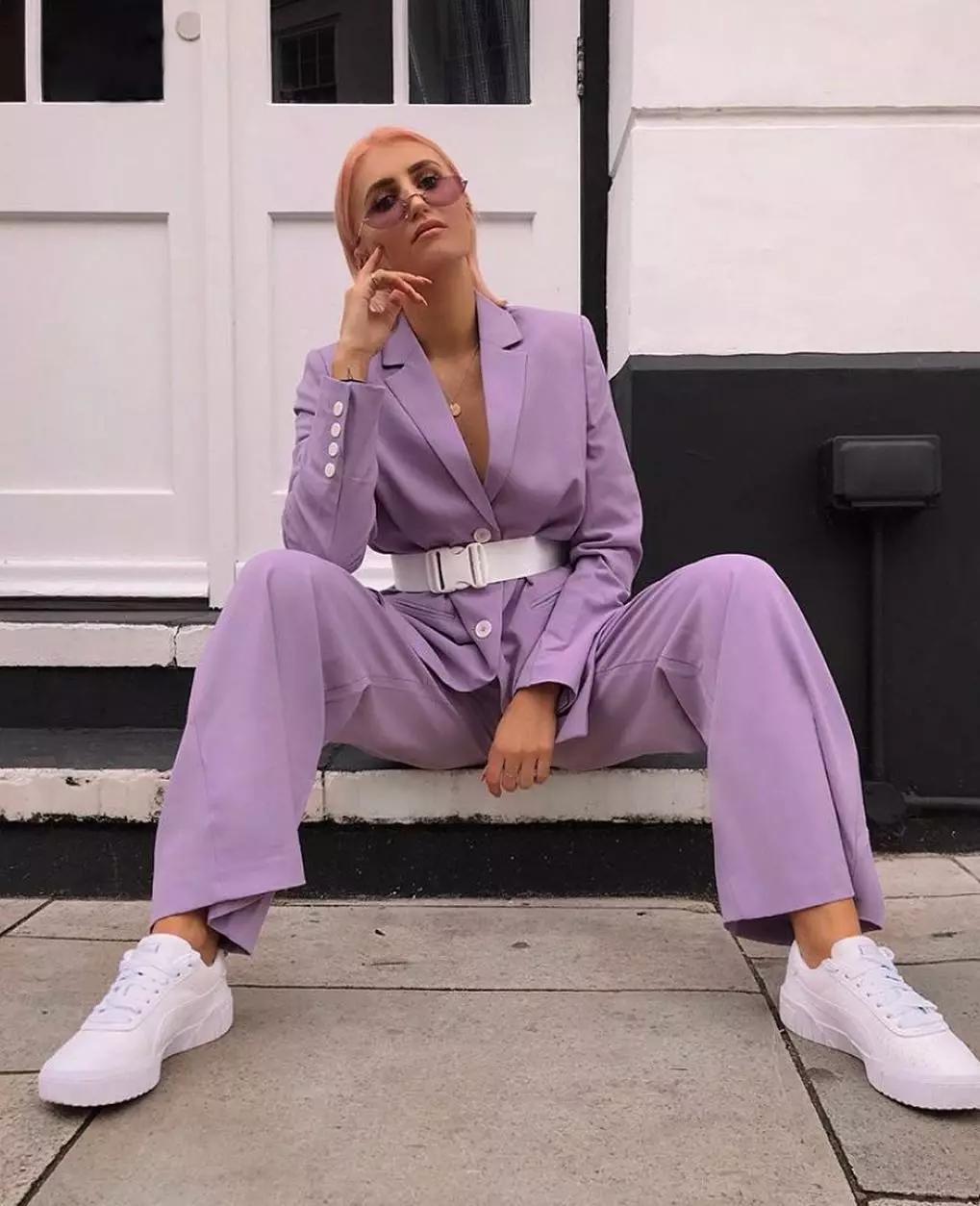 秋冬小白鞋怎么穿搭最好看,初秋鞋子百搭