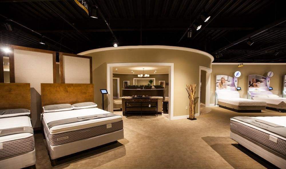 实体店没人进店怎么吸引顾客,门店吸引顾客进店的方法