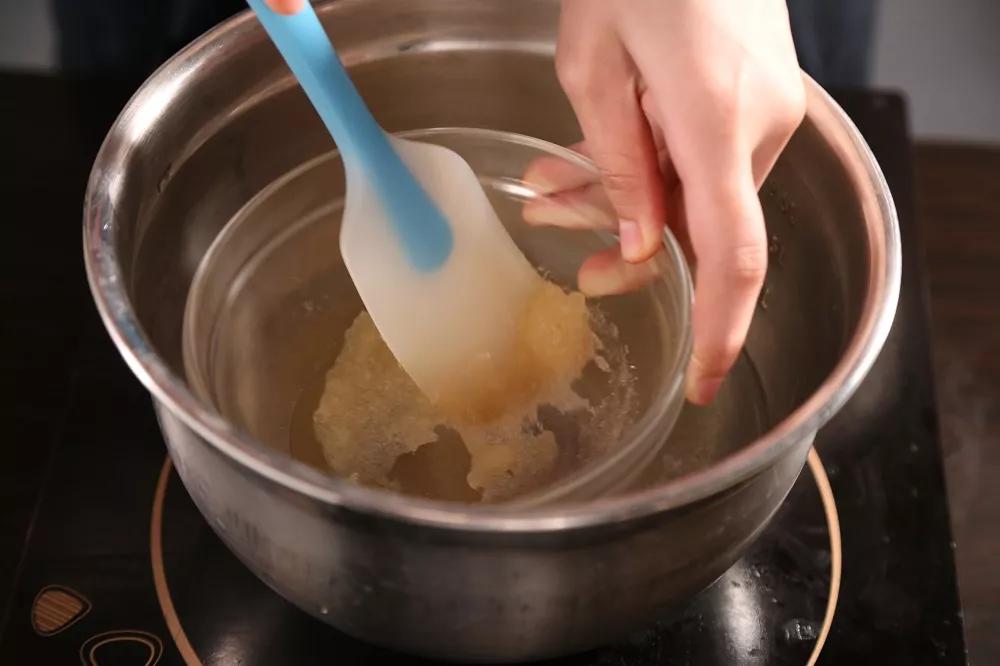 慕斯是什么意思解释一下,慕斯到底是什么意思