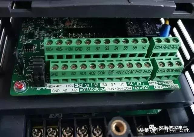 汇川变频器怎么通讯控制频率,变频器控制电机功率和频率