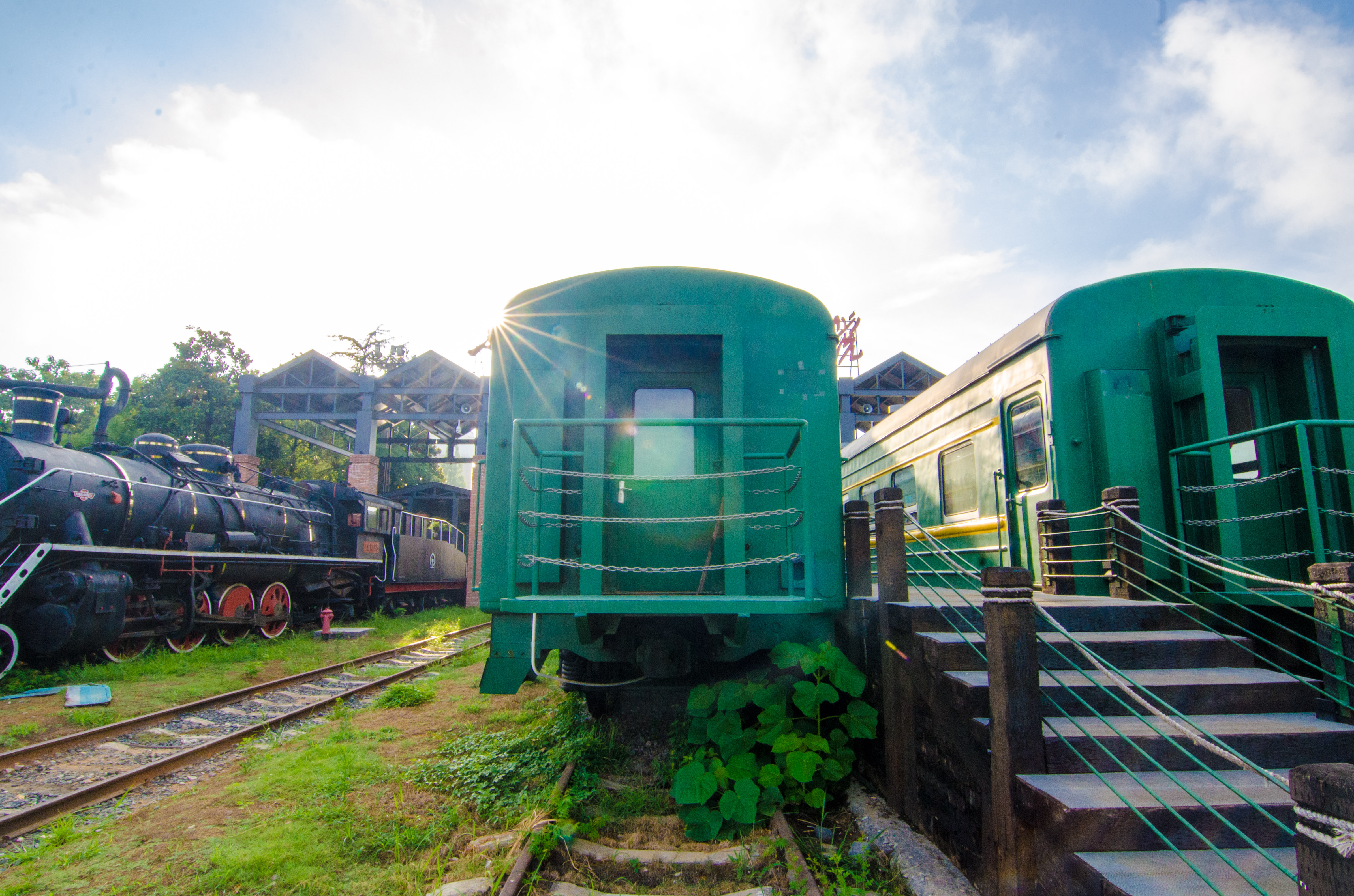 中国最高级的火车一张票多少钱,中国最顶级的火车票价为6000元