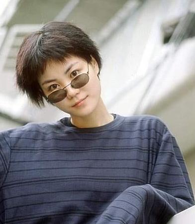 娱乐圈三大奇女,娱乐圈三大美人三角恋