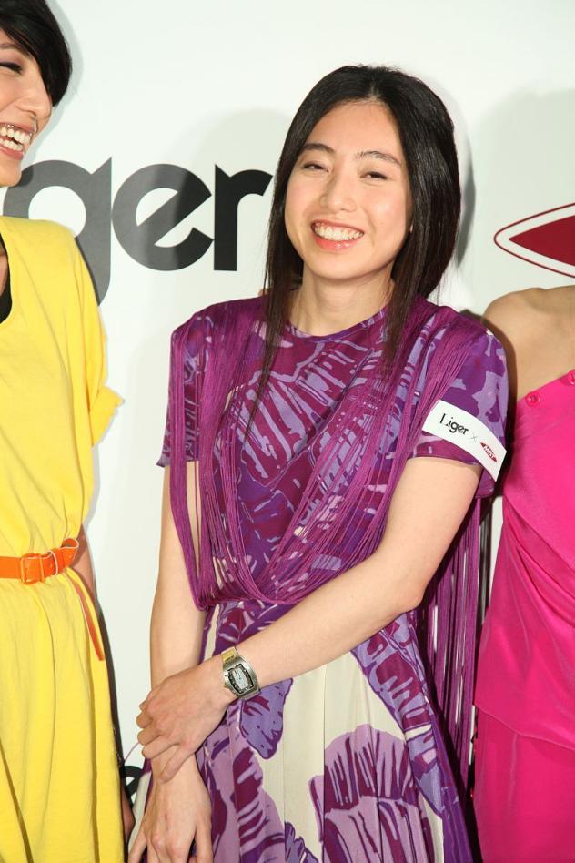 甘比穿衣搭配,甘比气质穿搭