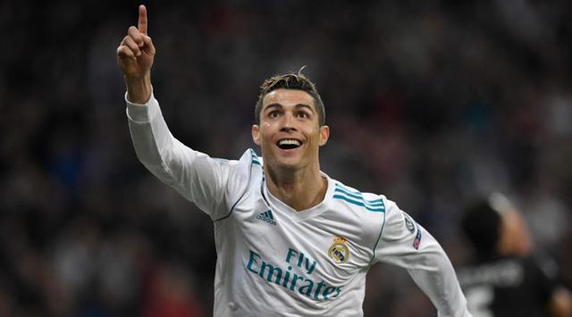 回顾c罗皇马生涯高光时刻,c罗的高光时刻皇马三冠王