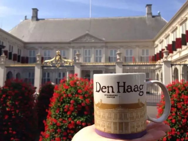 品牌IP火到你不敢认，星巴克“猫爪杯”竟能卖到1348元