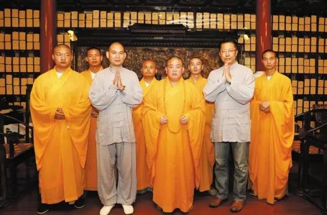 妻儿反目，合伙人出走！3亿人的英语教父，竟沦为成*学功**商人