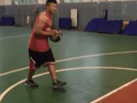 如果你在光谷打篮球,你应该认识这群“老球痞”...