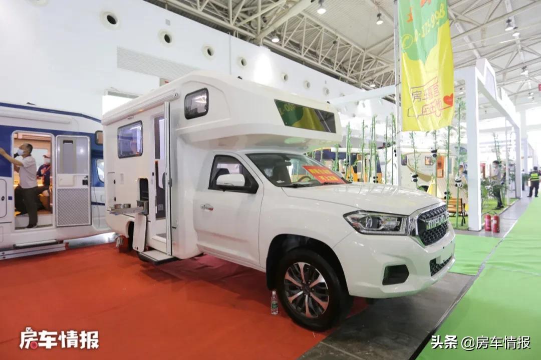 家用商旅两用房车柴油四驱版,福客特猛虎3.5四驱柴油房车