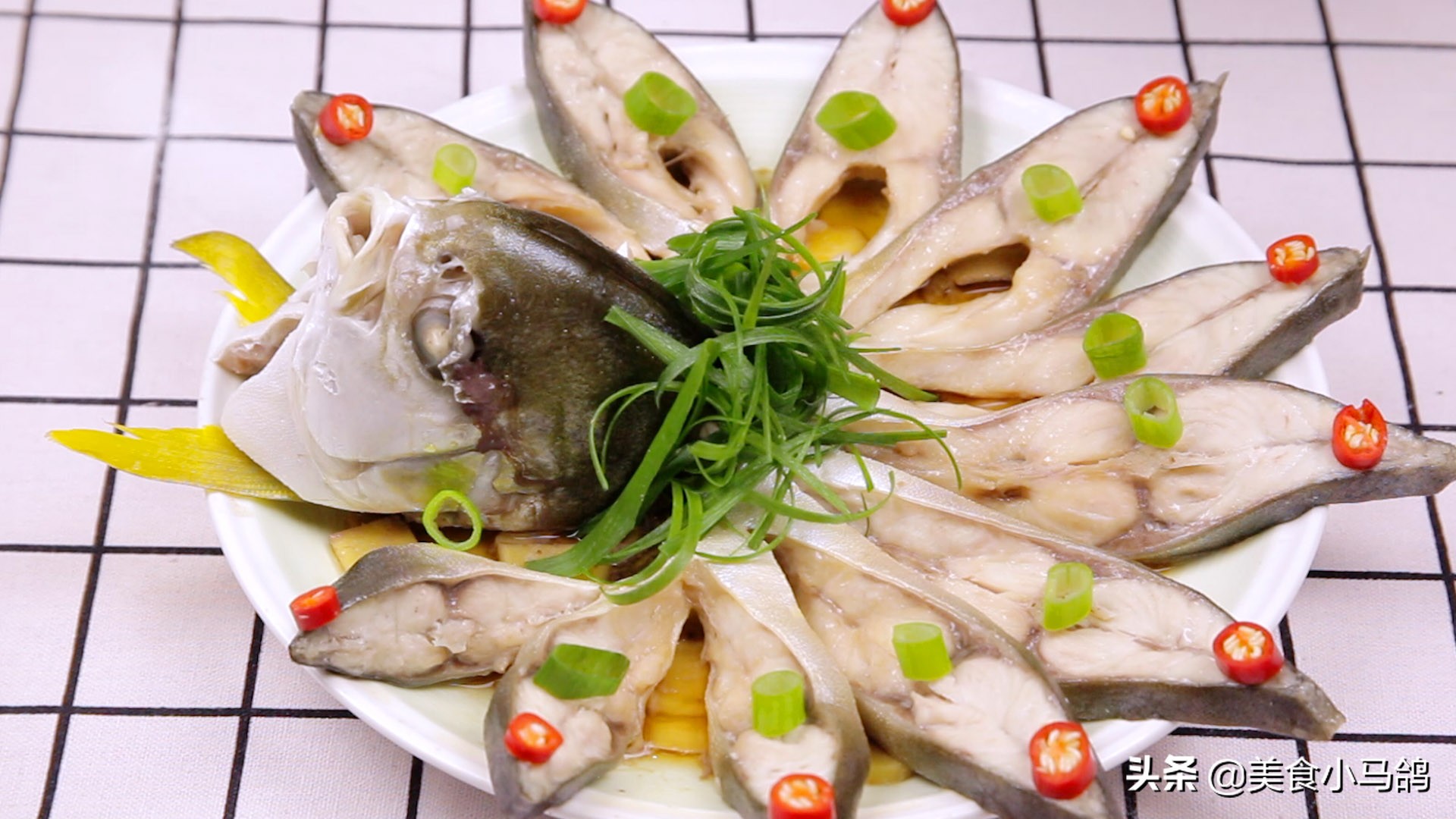 分享一道简单的家常清蒸鱼,居家省钱清蒸鱼的做法小技巧