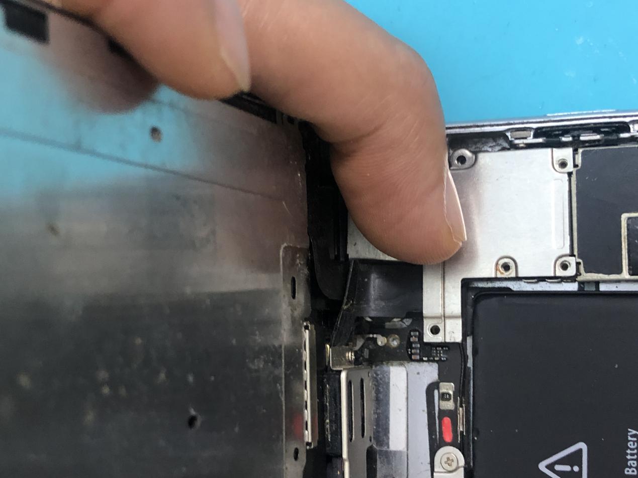 苹果更换屏幕好像很麻烦,如何自主更换苹果屏幕