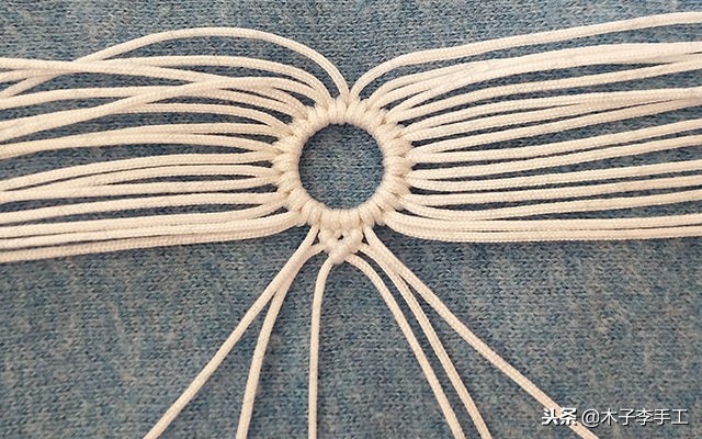 七彩莲花挂件的编法,梅花挂件编法教程