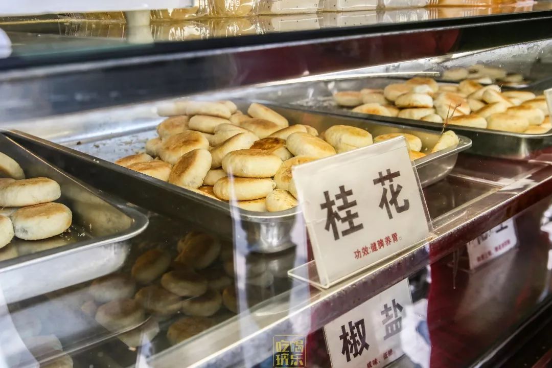 排队两小时，吃饭十分钟？传说中的老字号，真的值得排队吗？