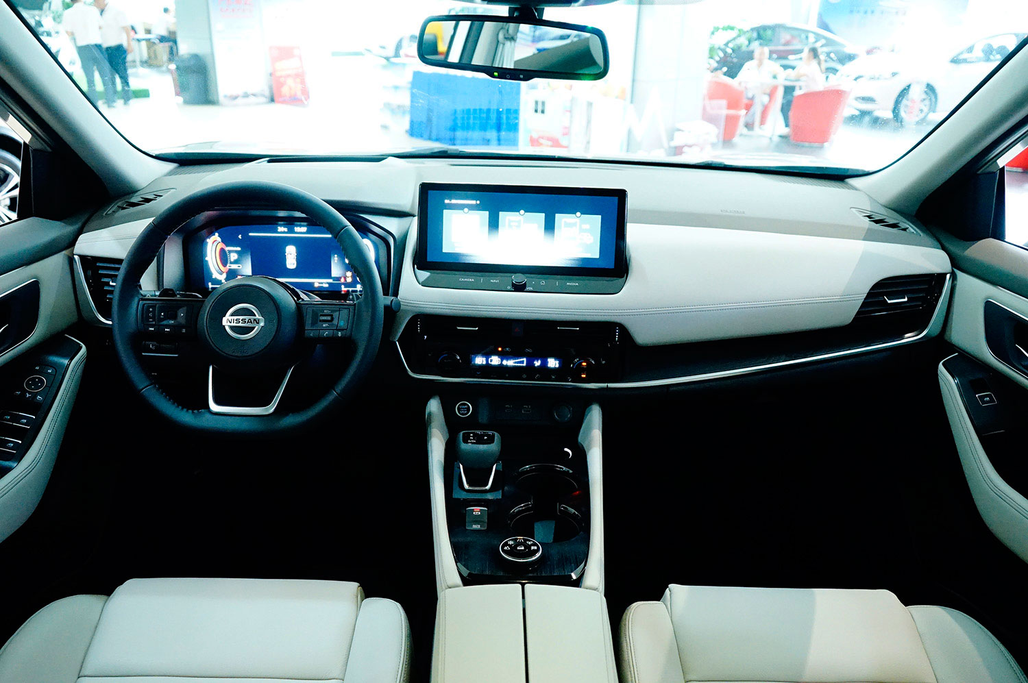 动力强劲且响应快加速有振动,动力强劲有推背感轿车