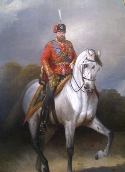 为什么欧洲王室有国王还有皇帝,英国国王和法国皇帝谁地位高