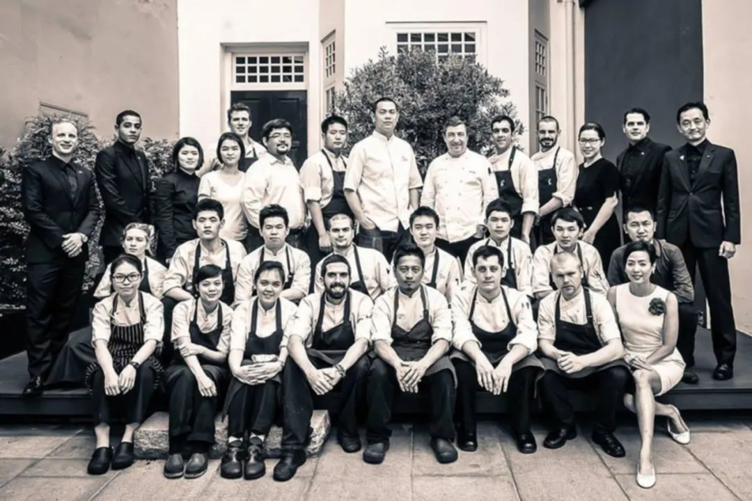 一个米其林厨师隐居开餐厅,一个厨师的米其林餐厅