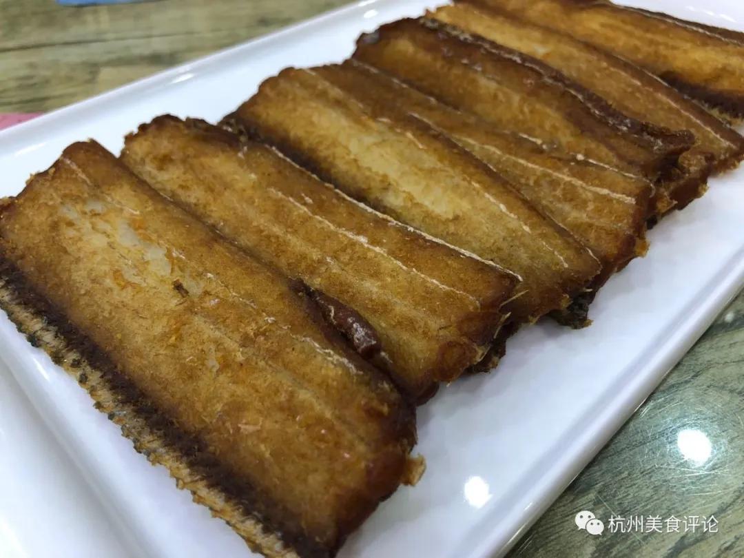 抓住假期最后一天出去吃饭,跟着本地人去探店杭州宝藏美食