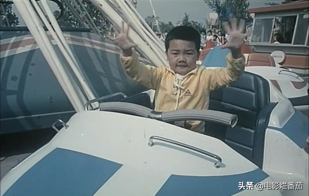 男孩出生就有记忆电影,男孩出生就带电电影