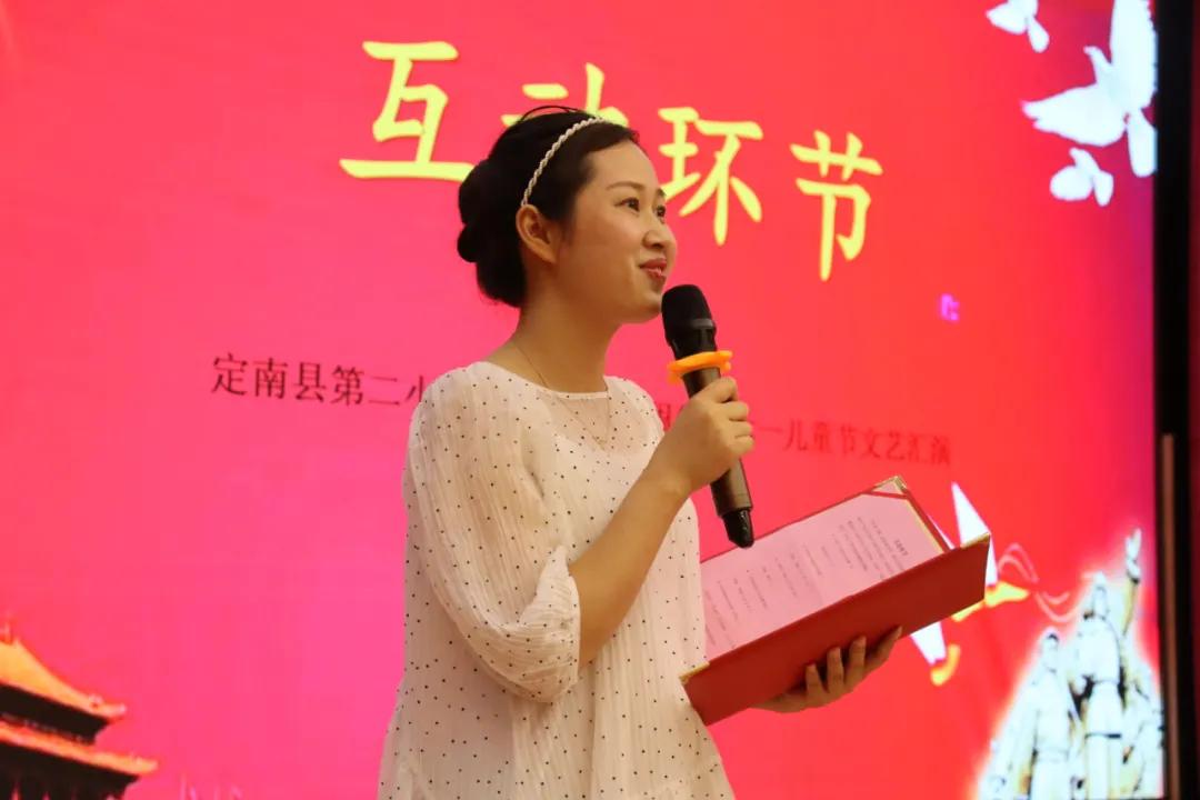 儿童庆祝建党100周年文艺汇演,庆祝建党百年文艺演出儿童合唱